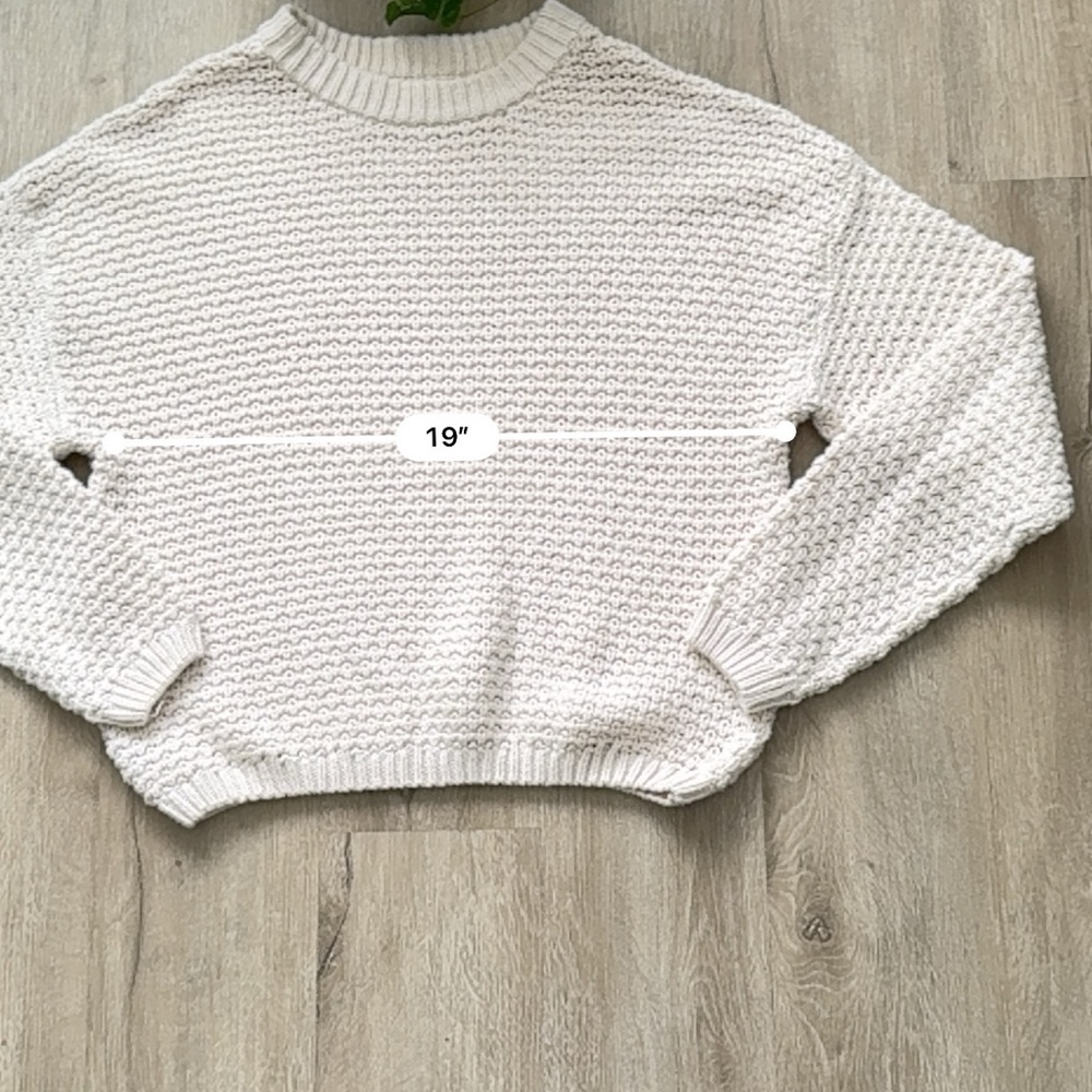 Universal Thread Cream Fisherman Knit Cozy Crewneck Pullover Sweater - Picture 5 of 9